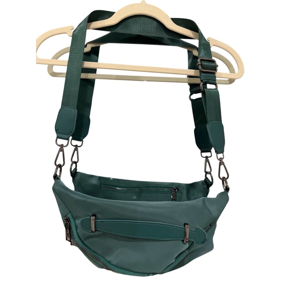 Destination by Sharif Crossbody Bag Adj. Strap Belt Bag EUC